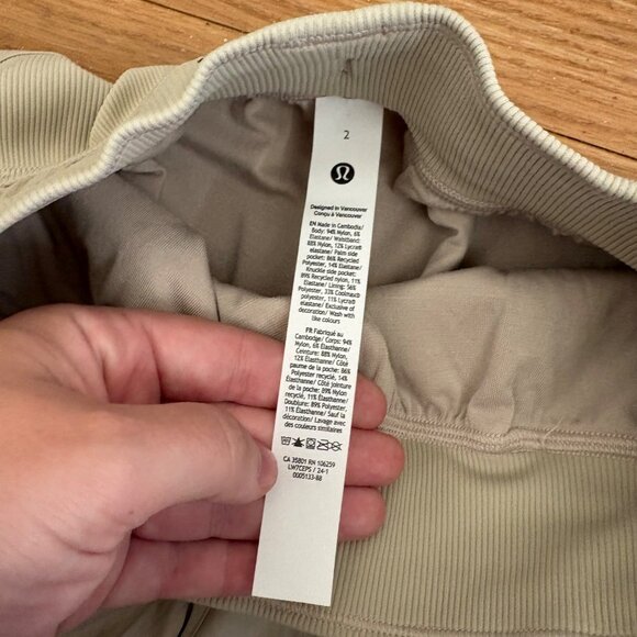 Lululemon Athletic Dance Studio High Rise Short 3.5” Mojave Tan NWT Size 2 - Picture 6 of 8